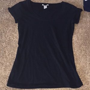 Black short sleeve shirt
